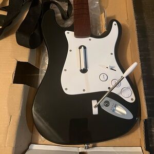 Rock Band Harmonix Fender Stratocaster Guitar Hero PS3 No Dongle Powers On